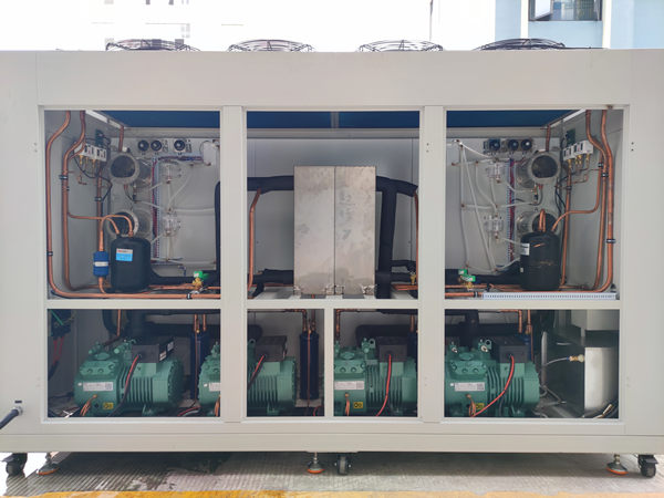 雙溫區(qū)試驗(yàn)箱(圖4) 雙溫區(qū)試驗(yàn)箱(圖4)